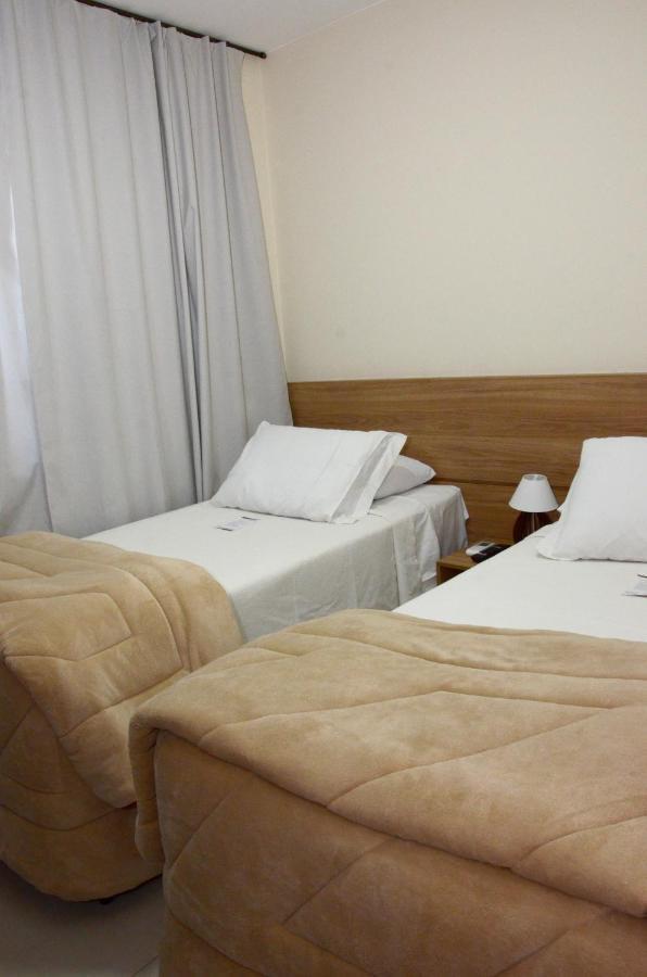 Monte Carlo Hotel *