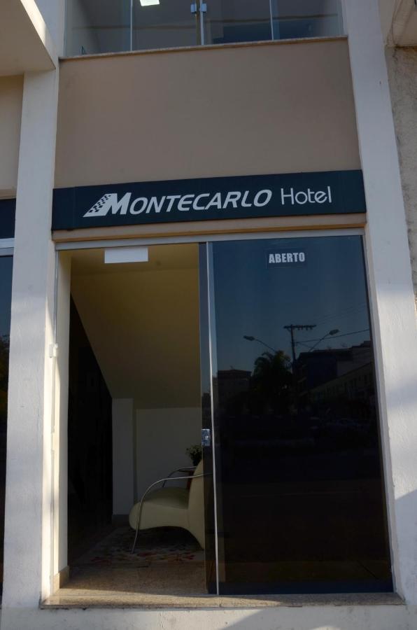 Monte Carlo *